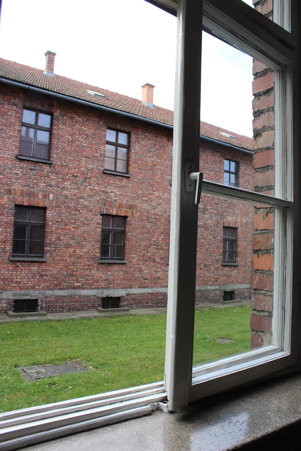 Courtyard between two blocks