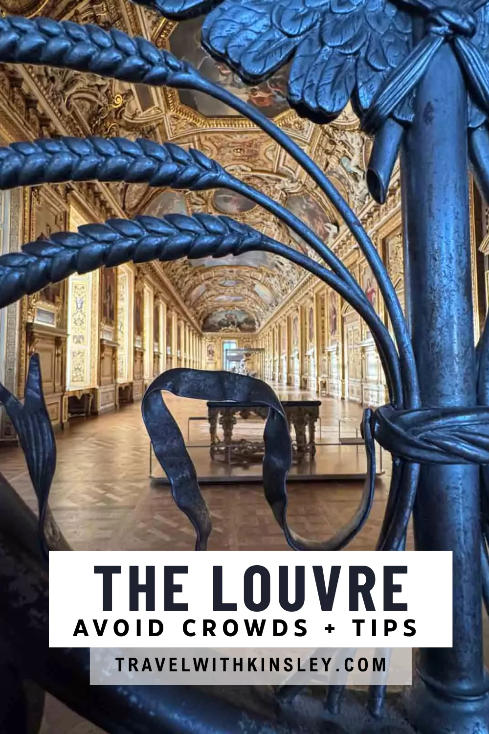 Avoid Crowds at the Louvre pin 2