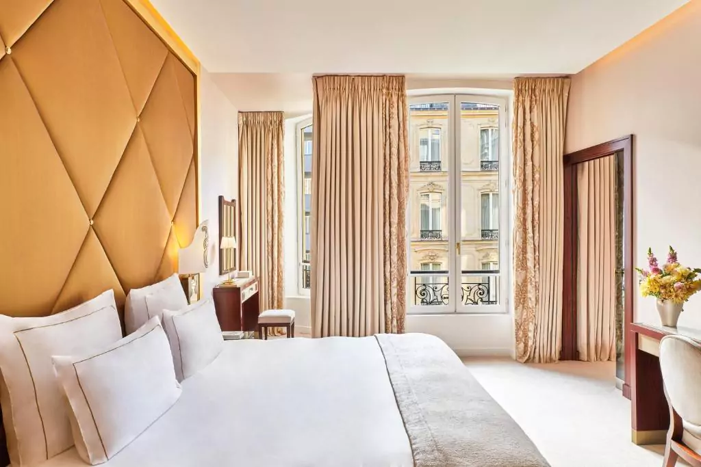 France Paris Boutique Hotels Hôtel Barrière Fouquet’s Paris