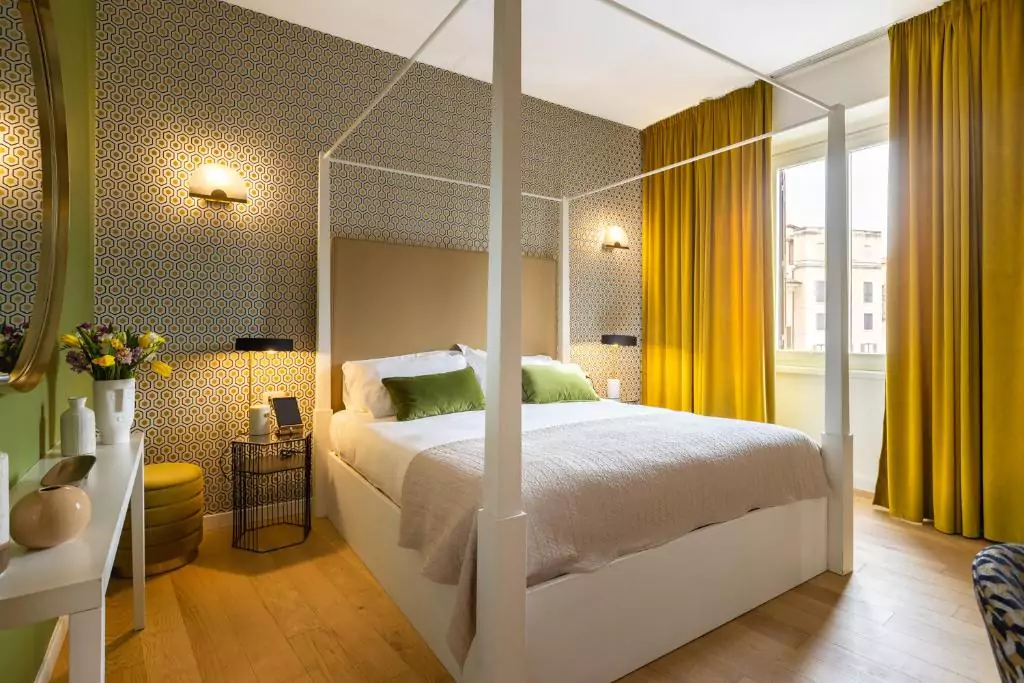 Italy Rome Top-rated boutique hotels in Rome Navona 49 bed