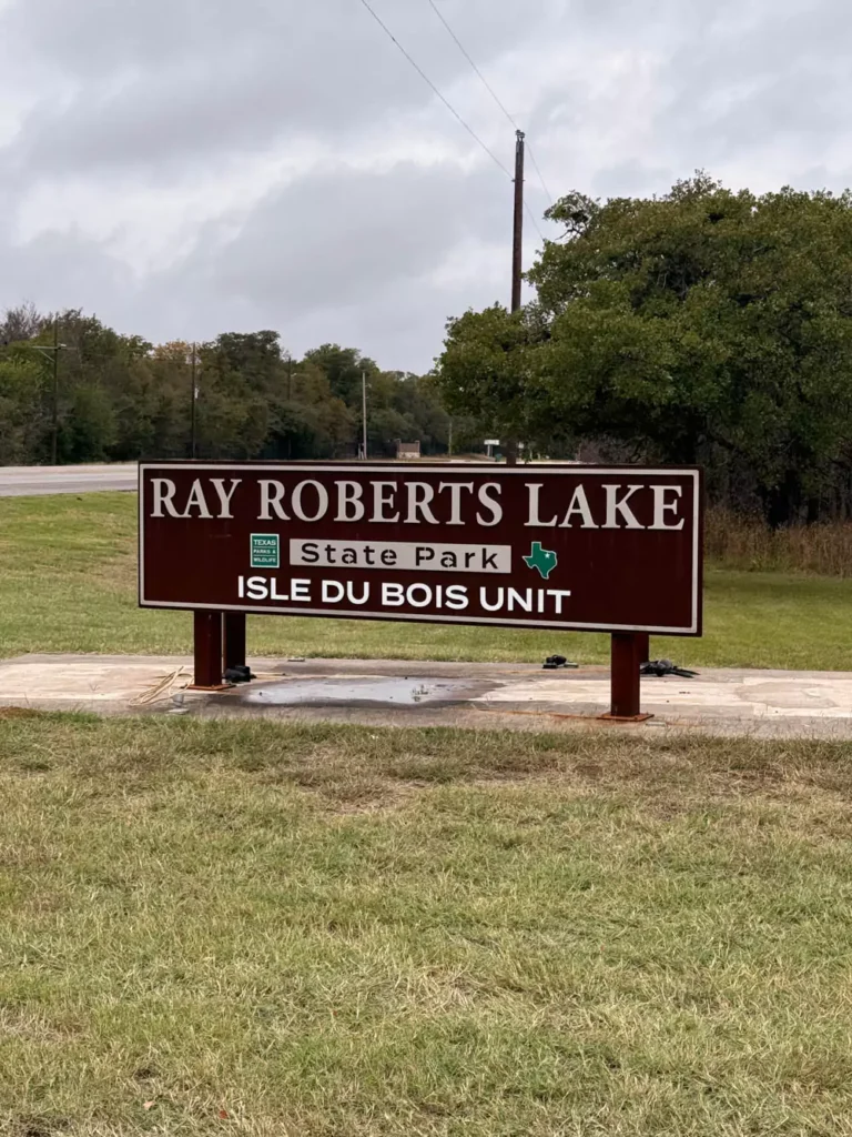 Texas Ray Roberts State Park isle du bois unit sign